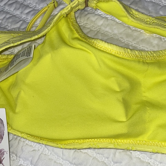 Jessica Sampson yellow eyelet bikini size large - Picture 12 of 12